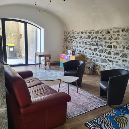 Villa Villa Volvic Volvic